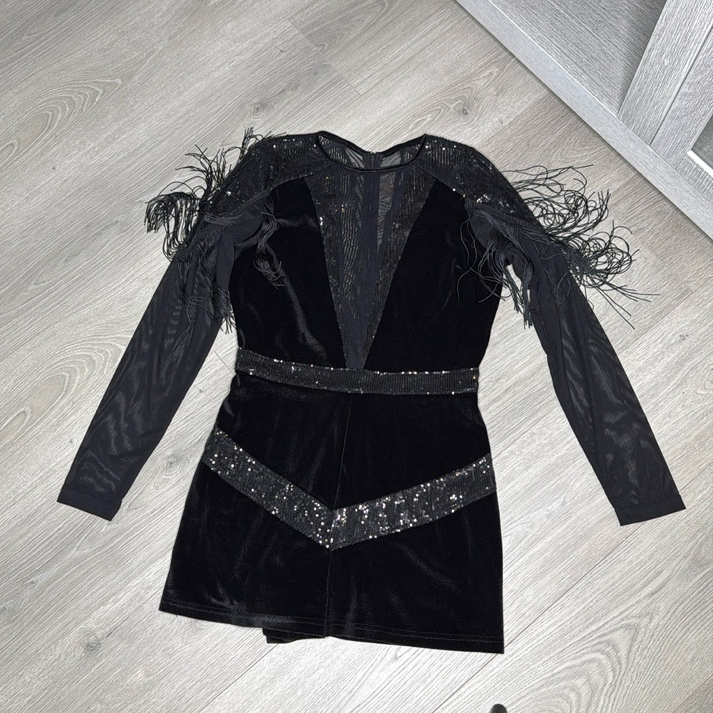 NIGHT OUT ROMPER🖤